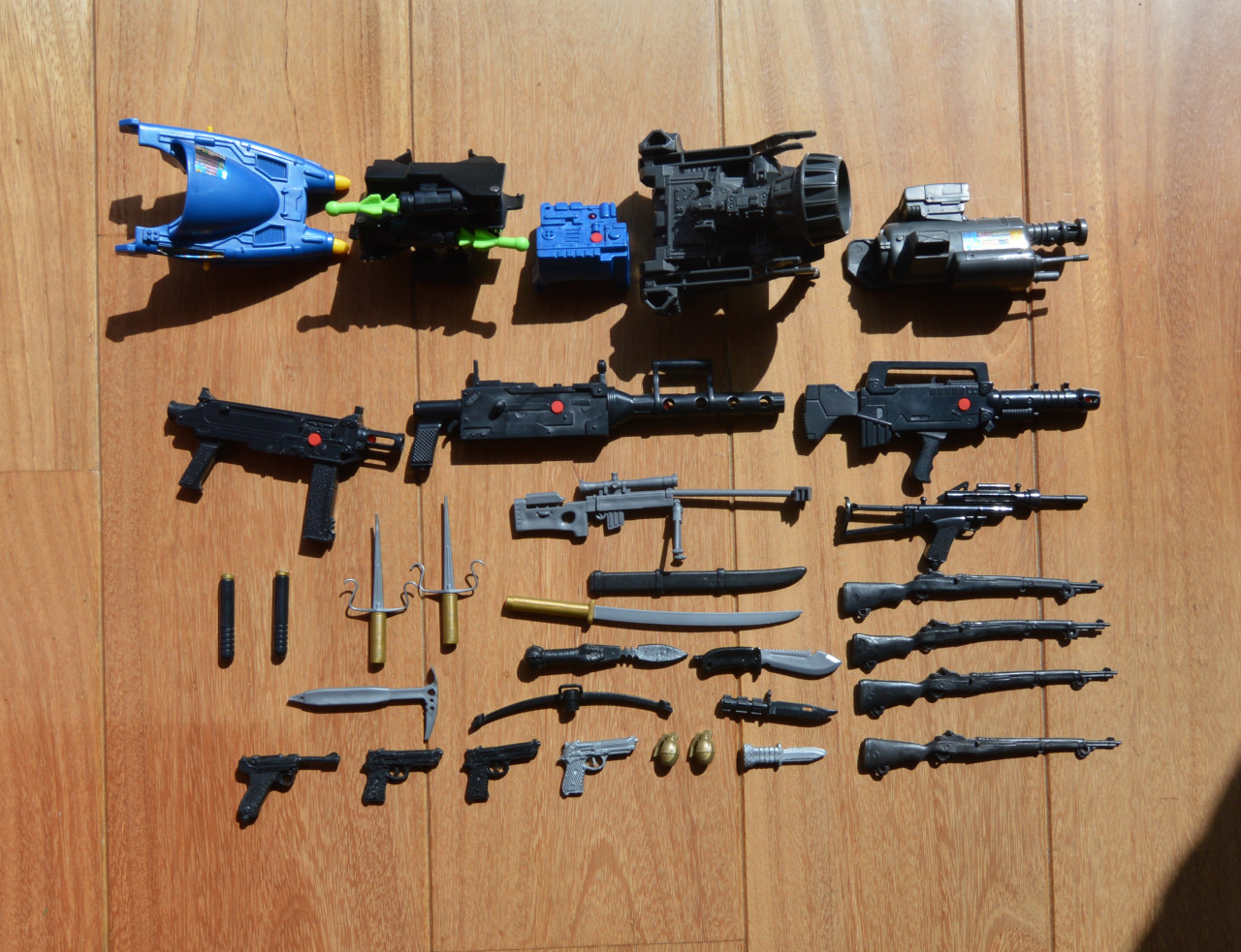 Action Man | Set (turbo-copter SAH-66 + 10 poppen + accessoires)