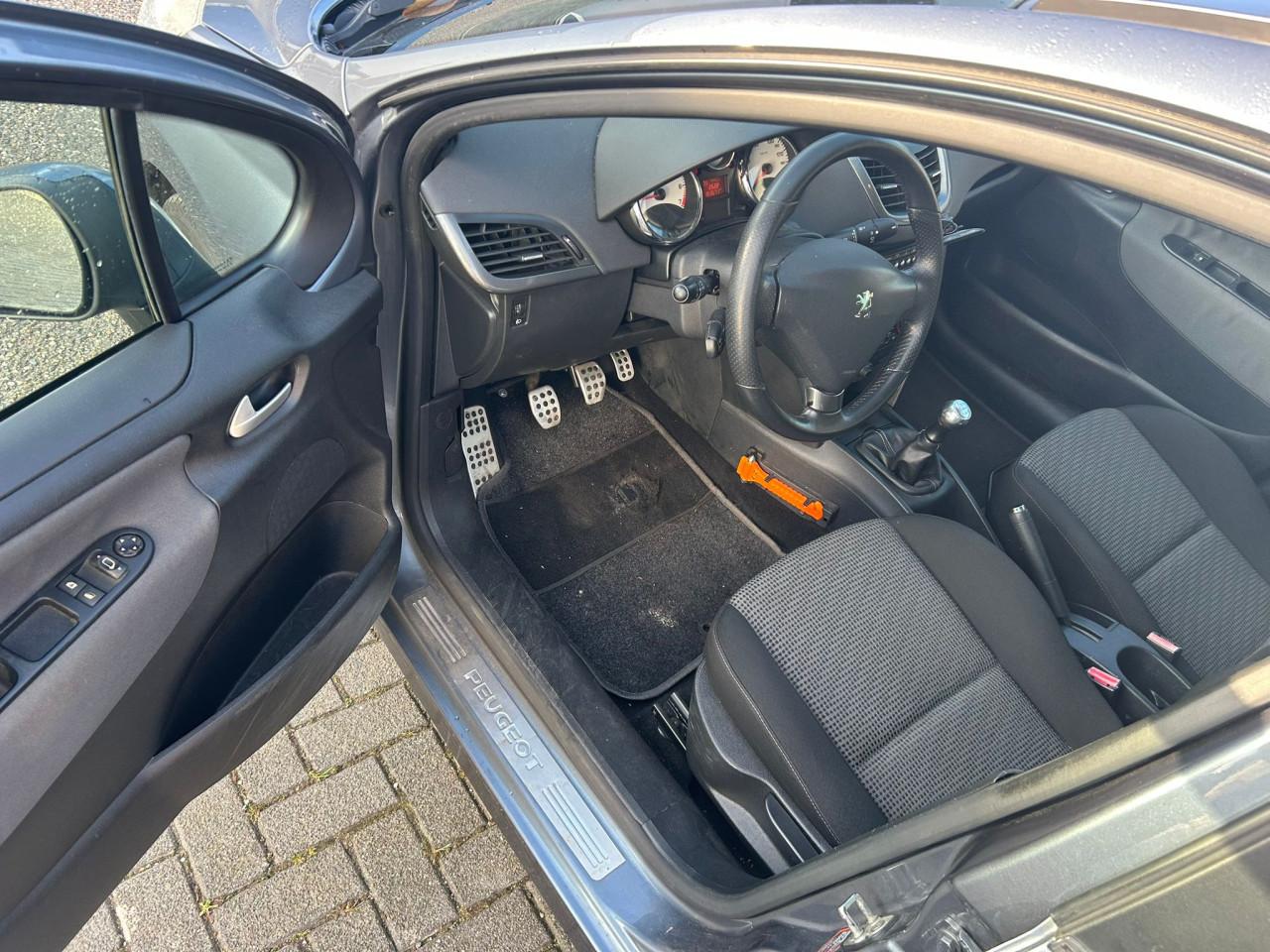 Peugeot 207 SW 1.6 VTi Sportium | Ruime station | Sportieve uitvoering