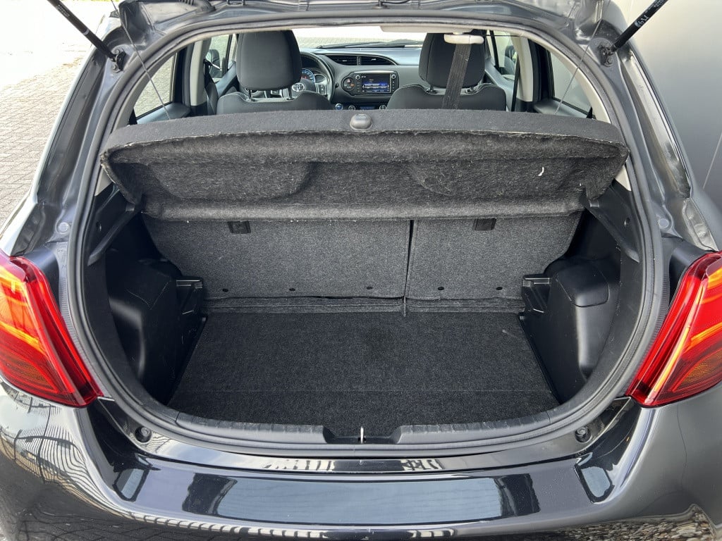 Toyota Yaris 1.5 hybrid lease