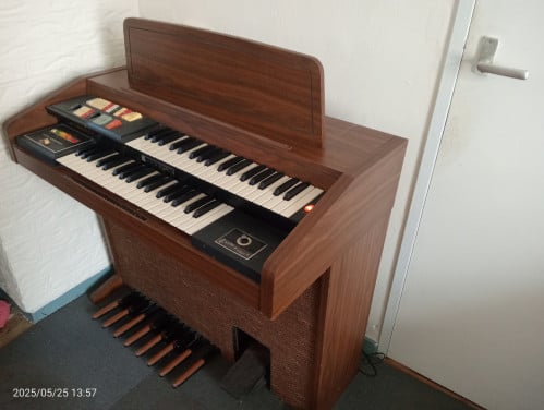Hammond 123JMR transistororgel
