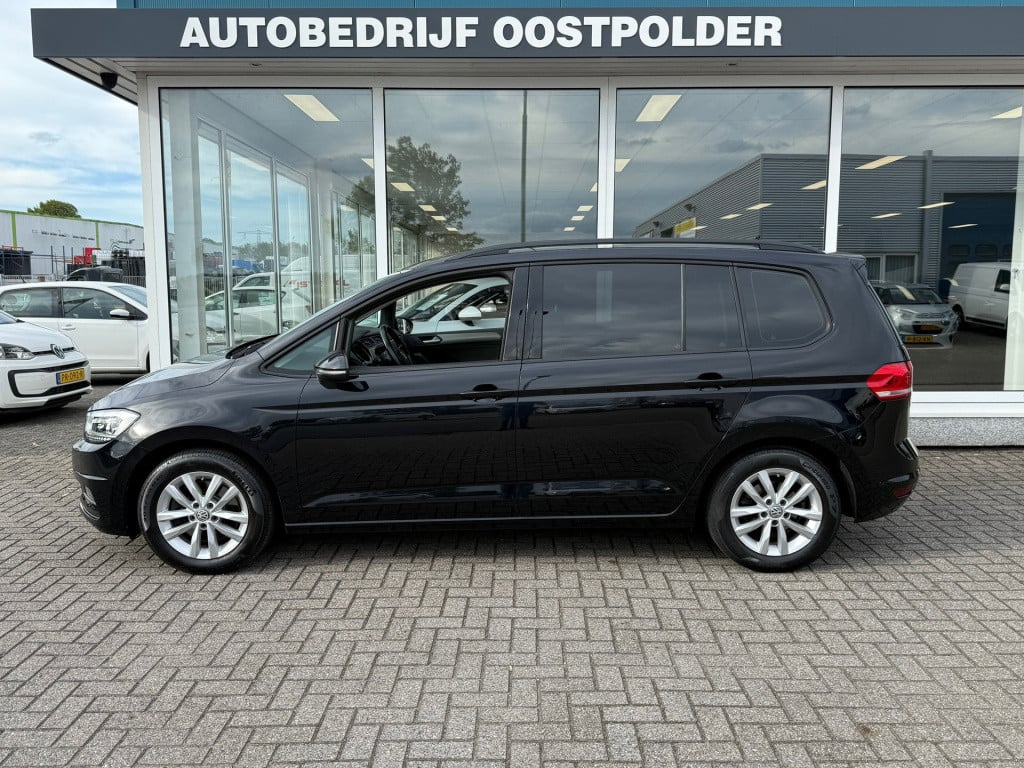 Volkswagen Touran 1.5 tsi highline 7 persoons dsg