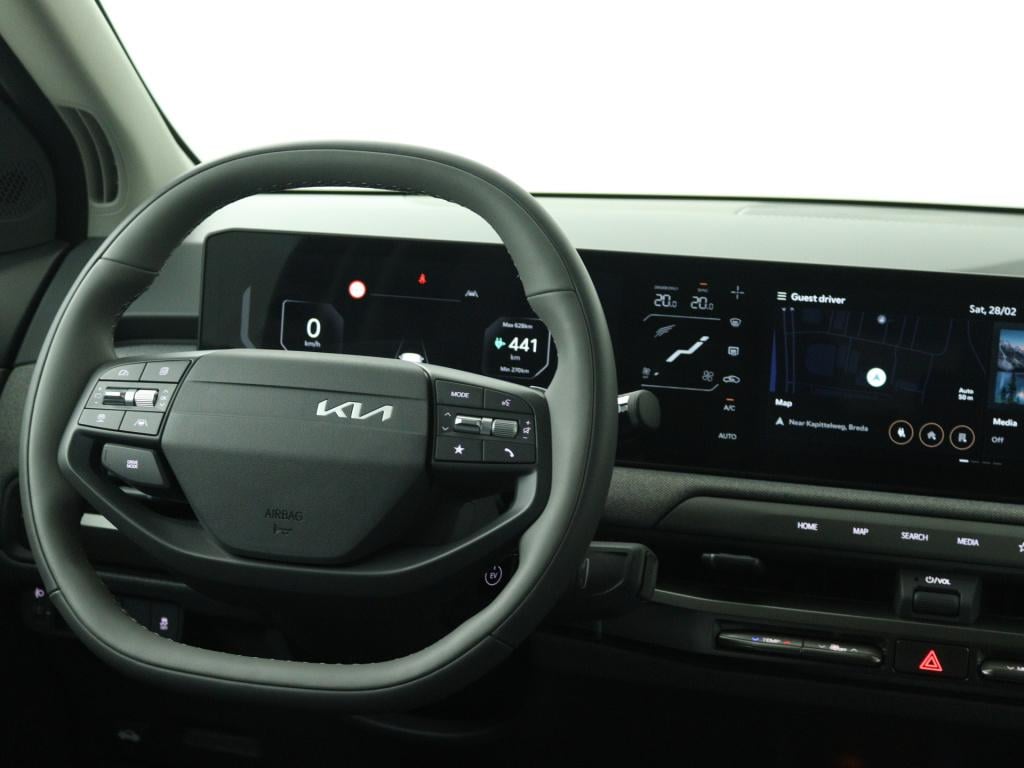 Kia Ev3 plus 81.4 kwh | trekhaak afneembaar | parkeercamera | stoel- en stu