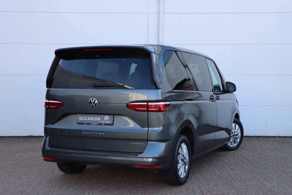 Volkswagen Multivan 1.4 ehybrid life 218pk dsg6 | soh 92,2% |