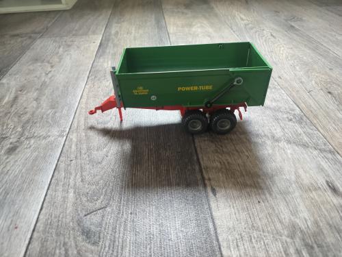 Te koop siku brandter kipper