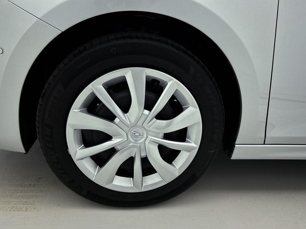 Opel Corsa 1.2 edition 75pk | | € 3.500 van mossel voorraadvoordeel | |