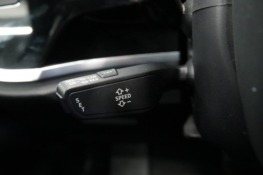 Audi Q3 35 tfsi pro line | pano | matrix | maxton | camera |