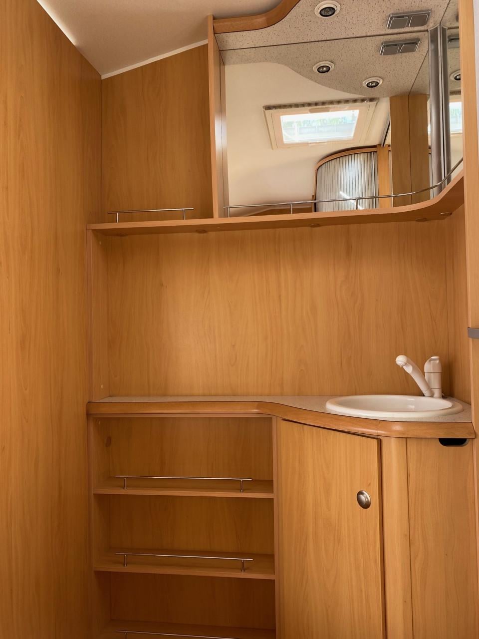 Beyerland Sprinter 390 FB (2005), lichtgewicht incl. mover en voortent