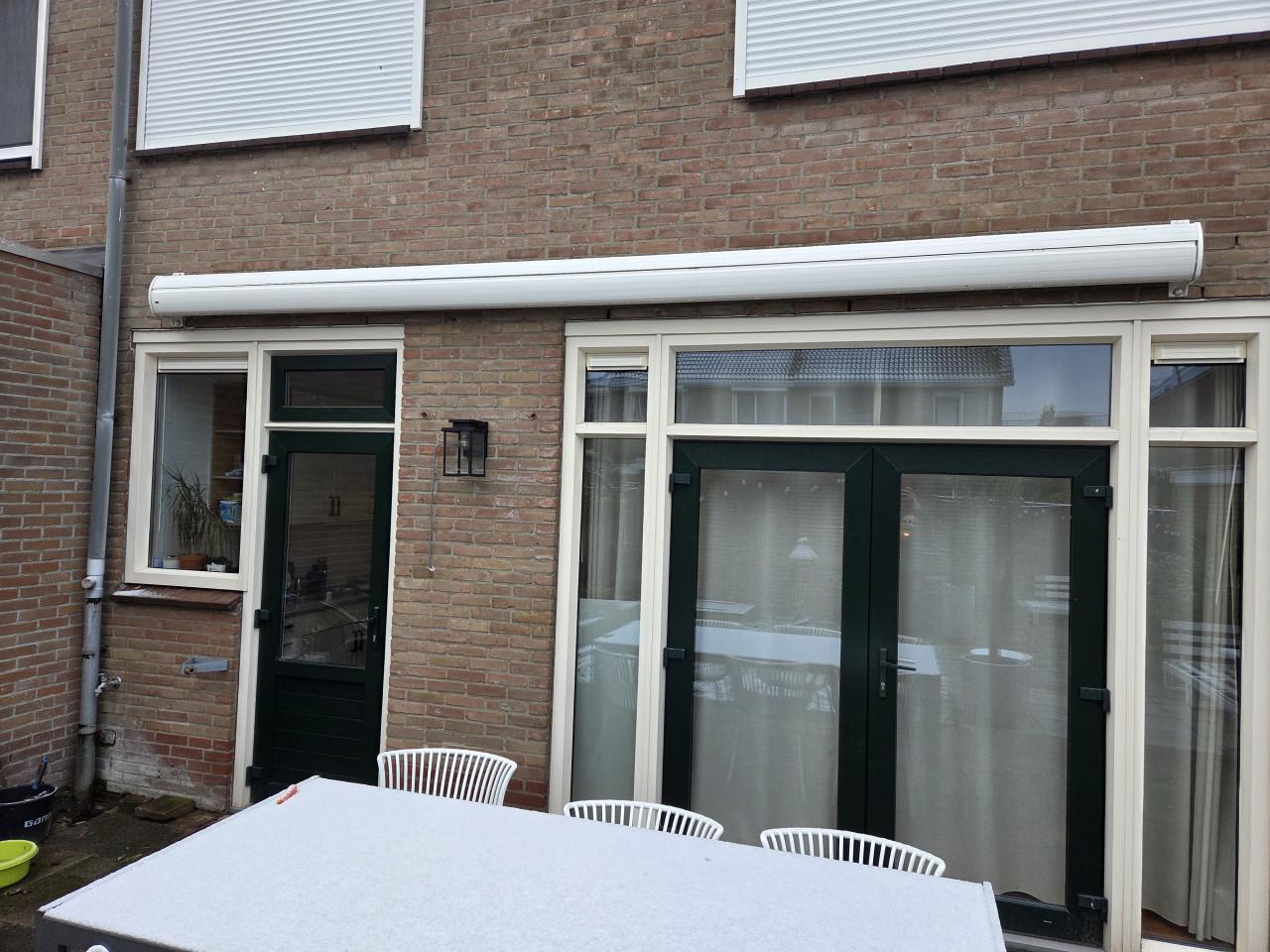 Zonnescherm Somfy motor