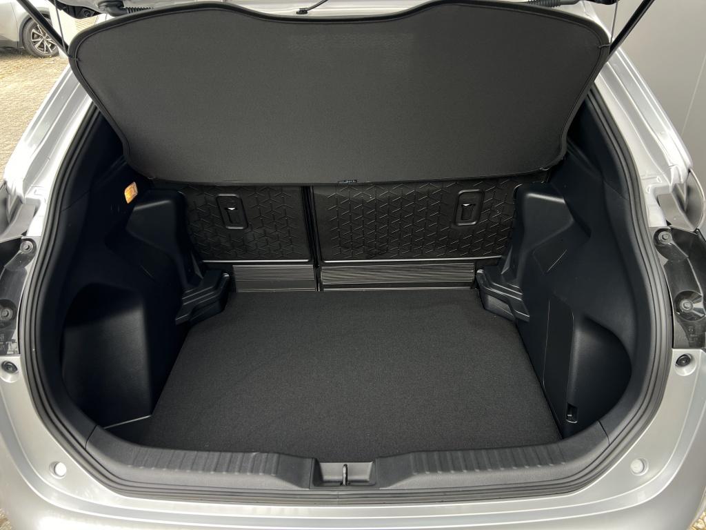 Toyota Yaris Cross 1.5 hybrid dynamic | all-seasonbanden | comfort pack