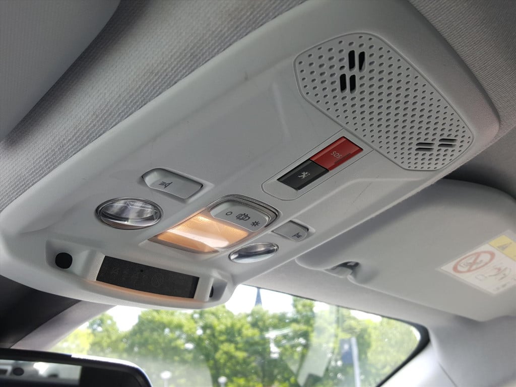 Peugeot 208 allure 1.2 puretech 100pk | 3d-navigatietomtom&bluetooth&dab+ |