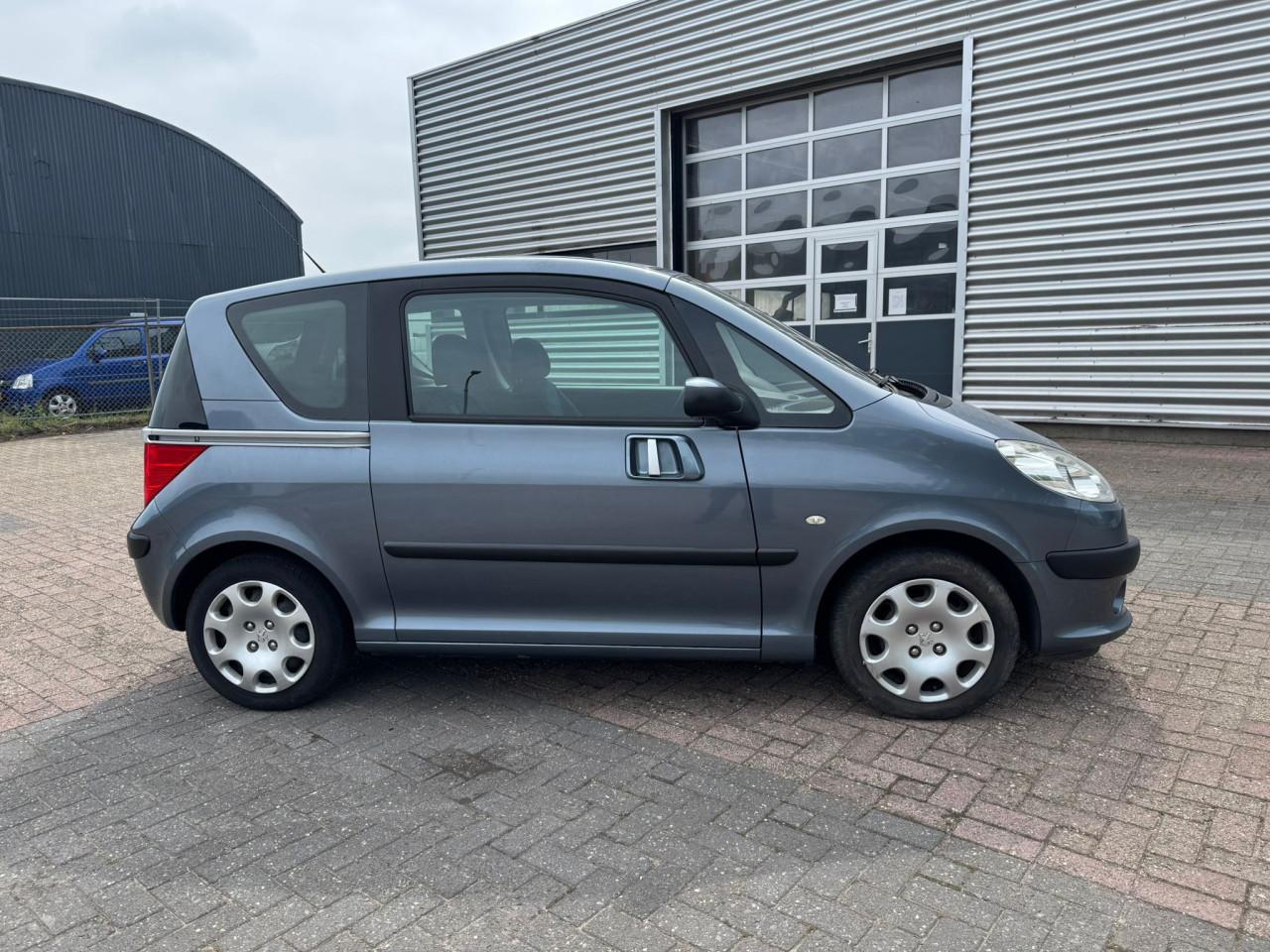 Peugeot  1007 bj 2005 1750 euro