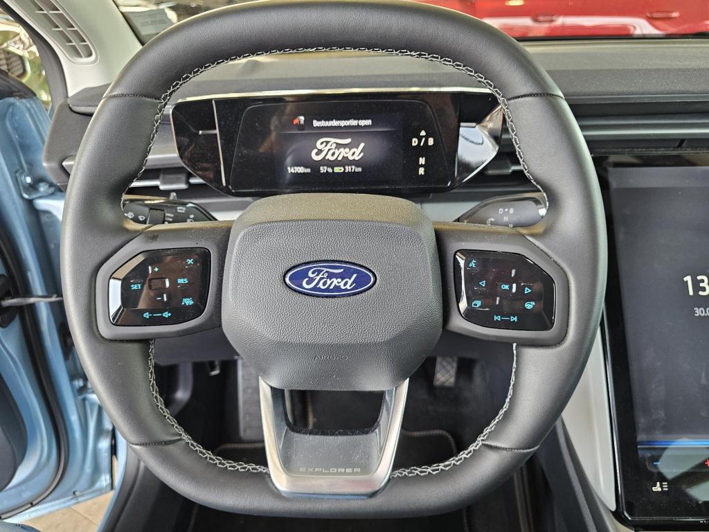 Ford Explorer rwd extended range 77kwh