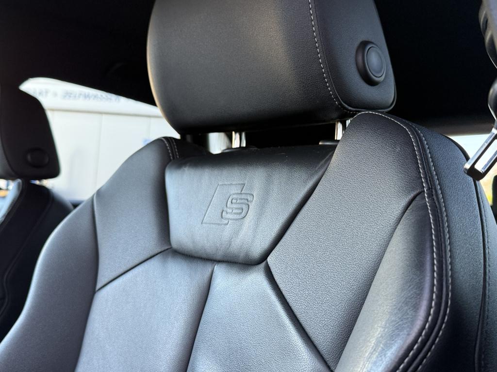 Audi Q3 45 tfsi ehybrid 245pk s edition | leder | black pakket