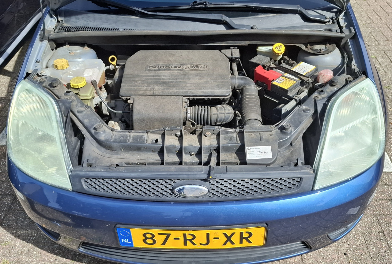 Ford Fiësta '05 1.3L - 138.747km - Nieuwe APK - Vraagprijs: € 1.750,-
