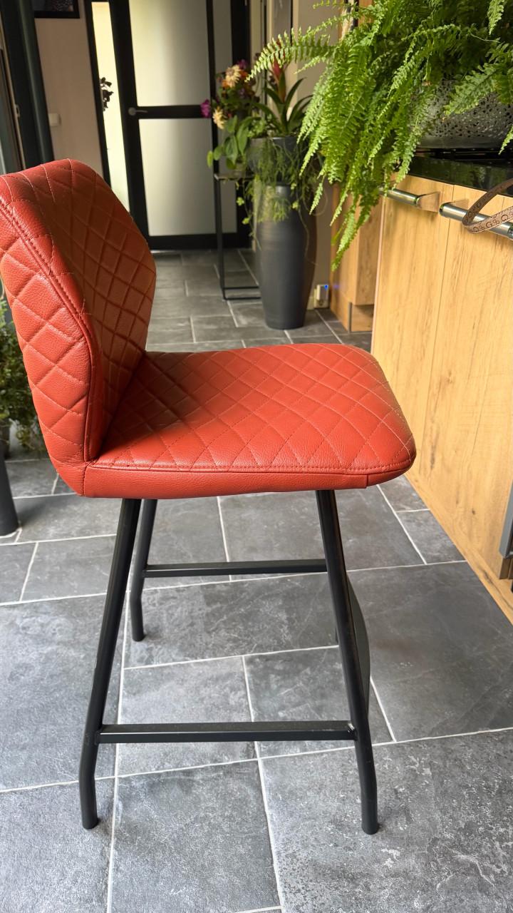 Te koop: 4 comfortabele barkrukken
