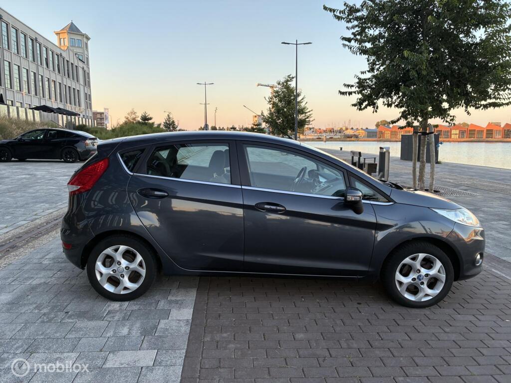 Ford Fiesta 1.25 Titanium km204.176 Nap 5Deurs BJ2010