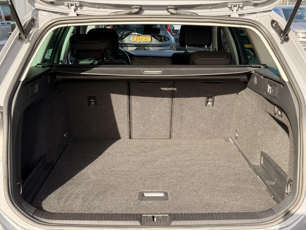 Volkswagen Passat variant 1.5 tsi business | electrische trekhaak | acc | m