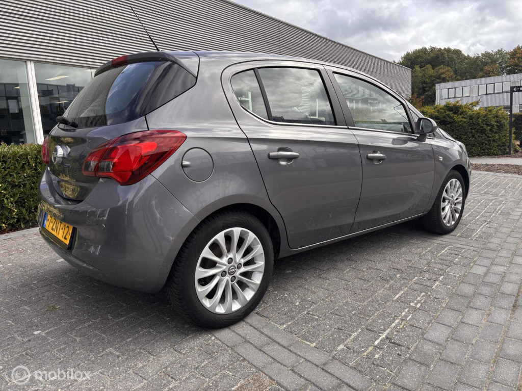 Opel Corsa 1.4 cosmo xenon