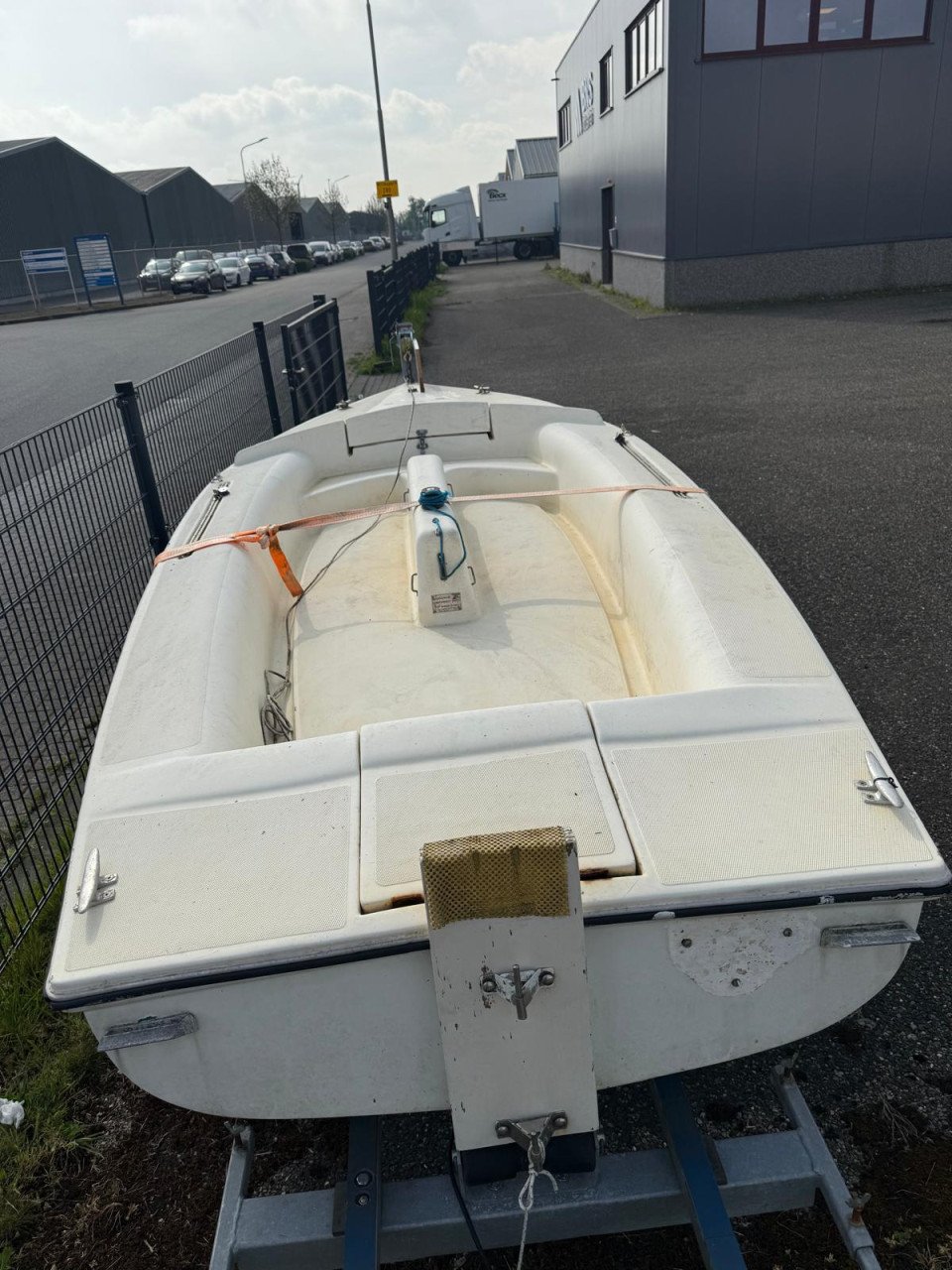 Fluisterboot met trailer