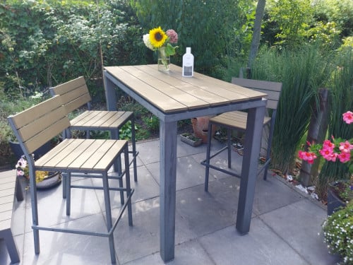 Tuin bartafel met 3 krukken
