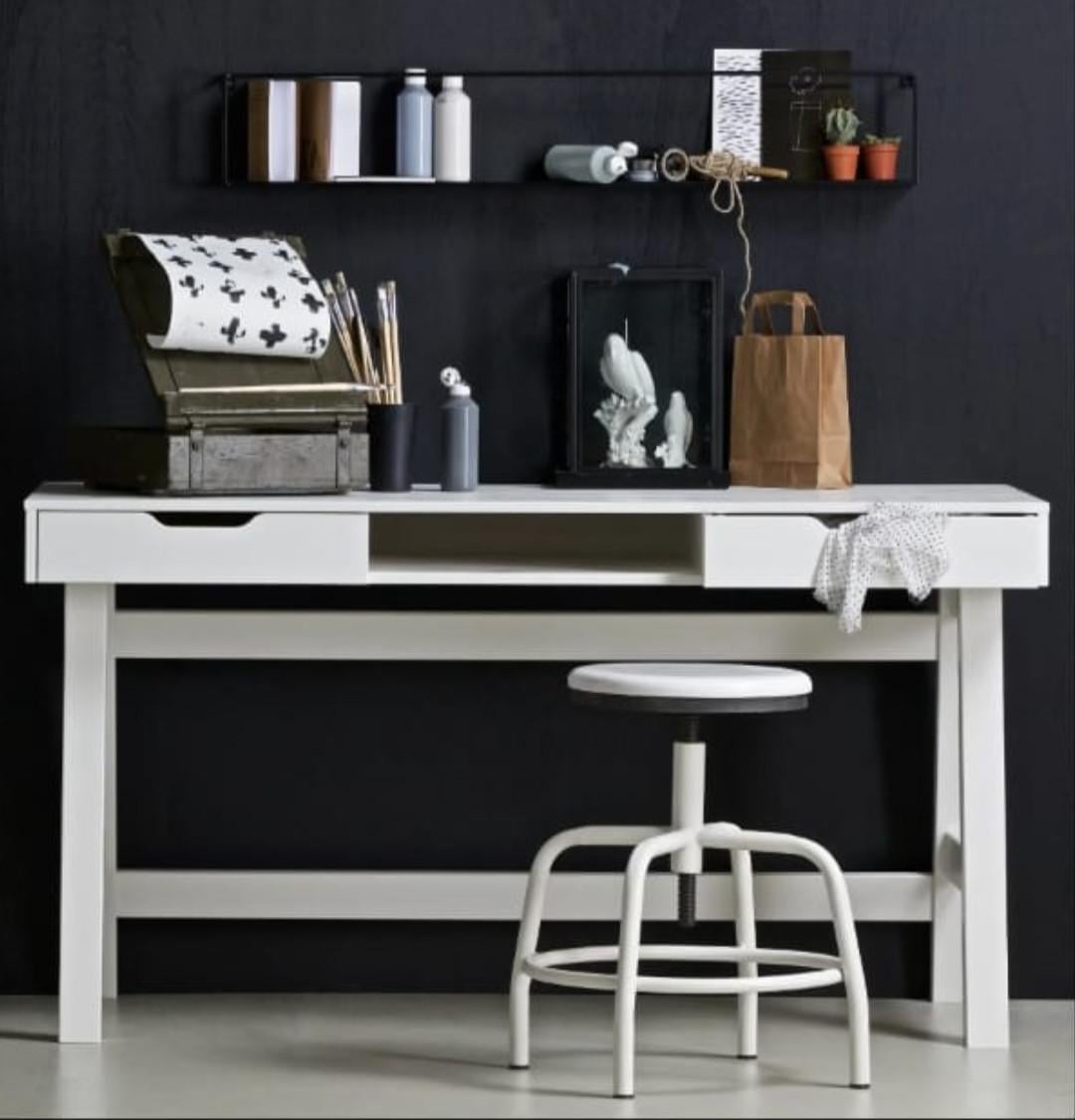 Woood bureau nikki Nieuwstaat