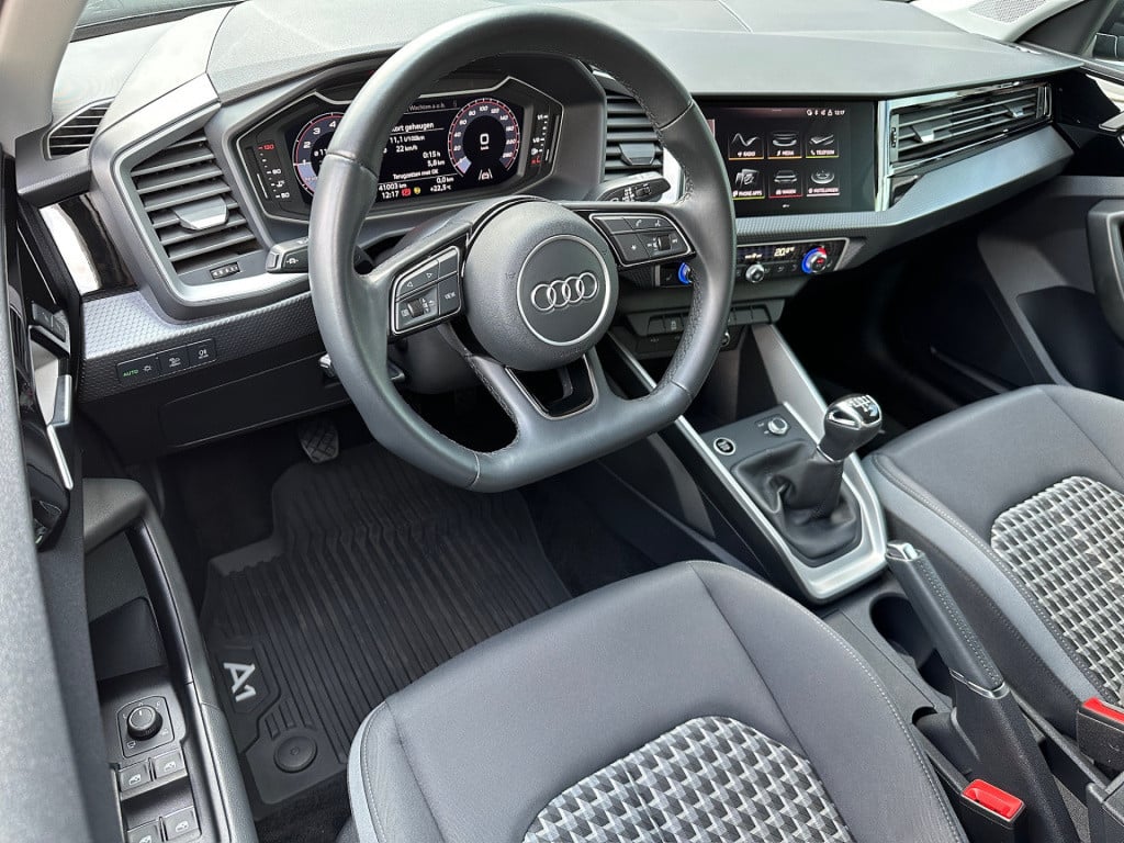 Audi A1 Sportback 25 tfsi advanced 2x led | carplay | keyless | cruise | st