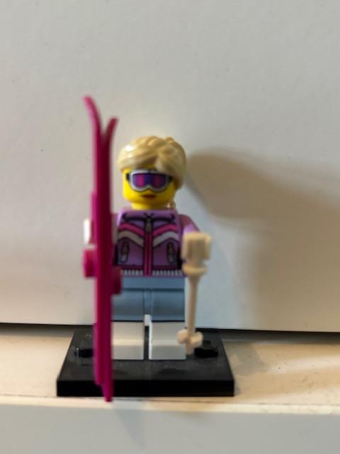 Lego minifig skister