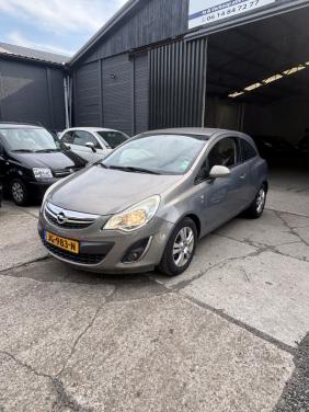 Opel corsa jaar apk