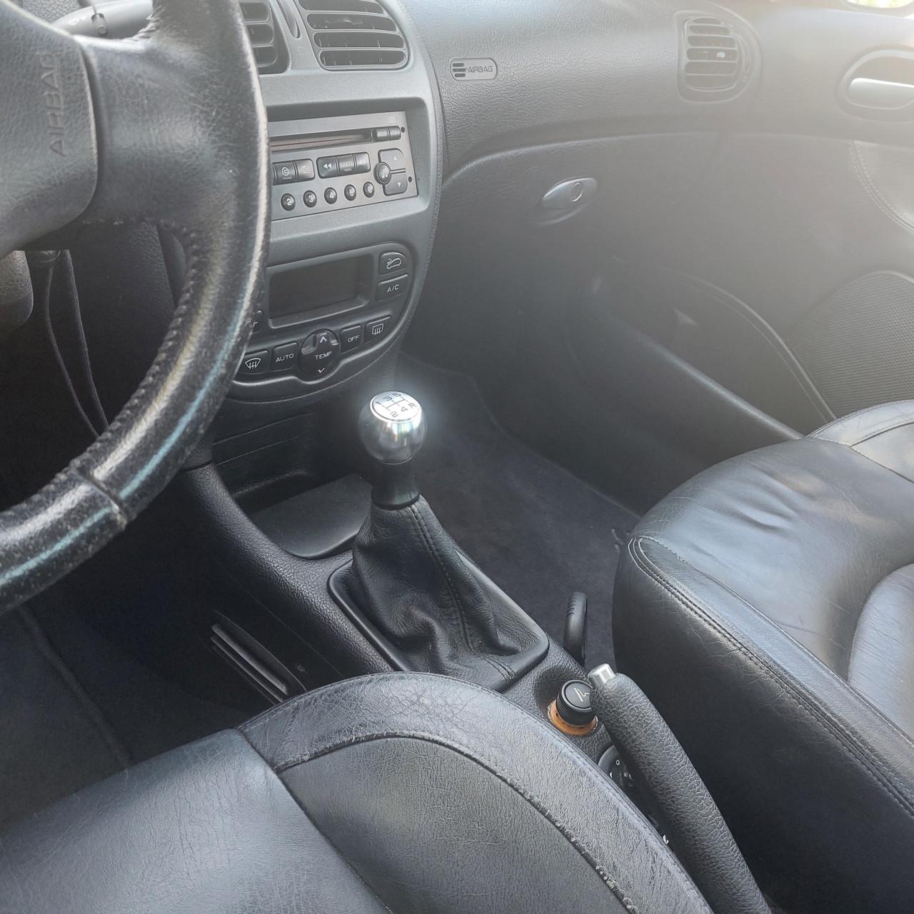 Peugeot 206cc Zwart - van particulier - lage kilometerstand