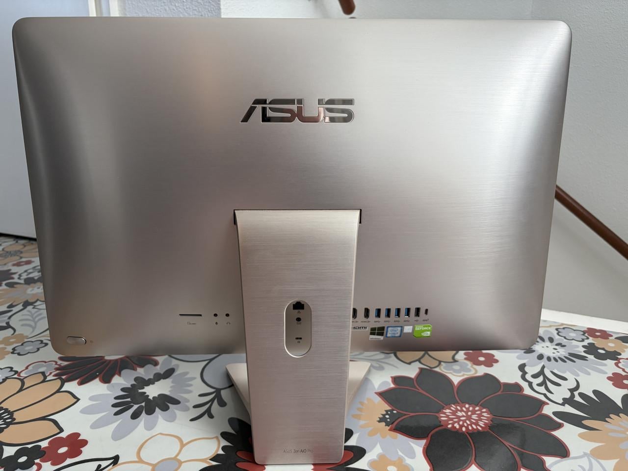 Asus Zen AiO Pro Z240IEGT-GA033T 4K Ultra HD Multi-Touchscreen Display