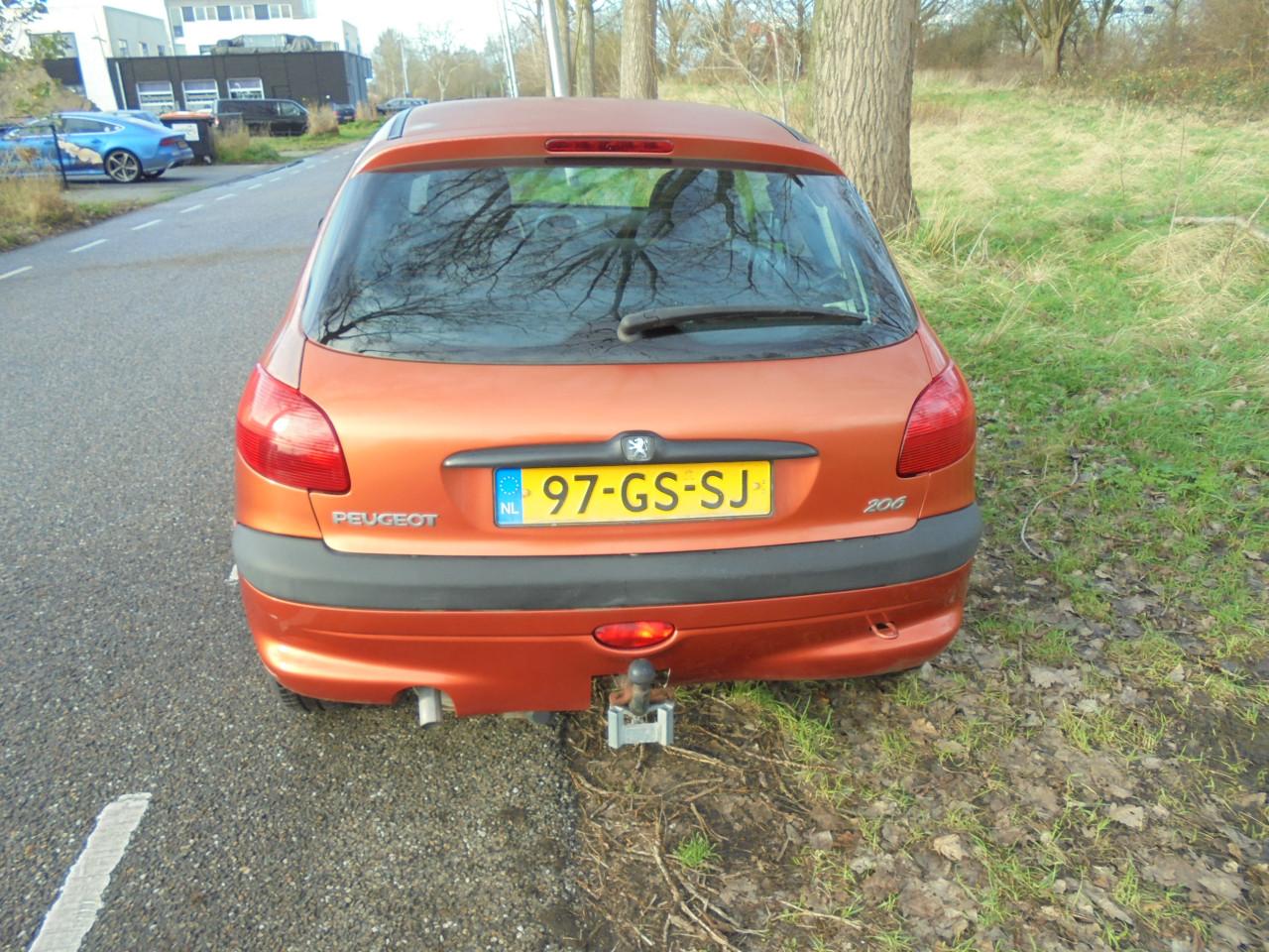 206 van Tweede eigenaar  119.278 Km goed onderhouden