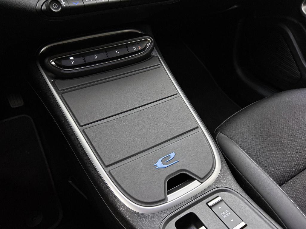 Jeep Avenger 1st edition 54 kwh | automaat | lmv | navigatie | climate cont
