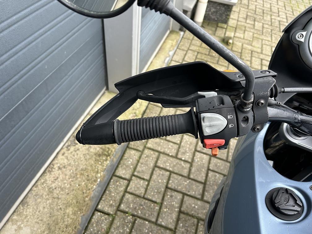 BMW F650GS ABS, 2002 met 31 dkm, 1e eig, topkoffer, valbeugel etc €2995,-
