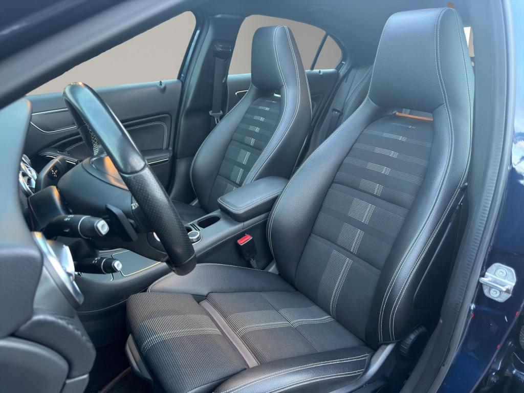 Mercedes-Benz A-Klasse a 180 urban pano automaat stoelverwarming 1e eigenaa
