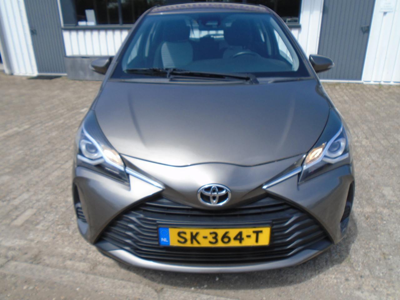 Toyota Yaris 1.0 ECC
