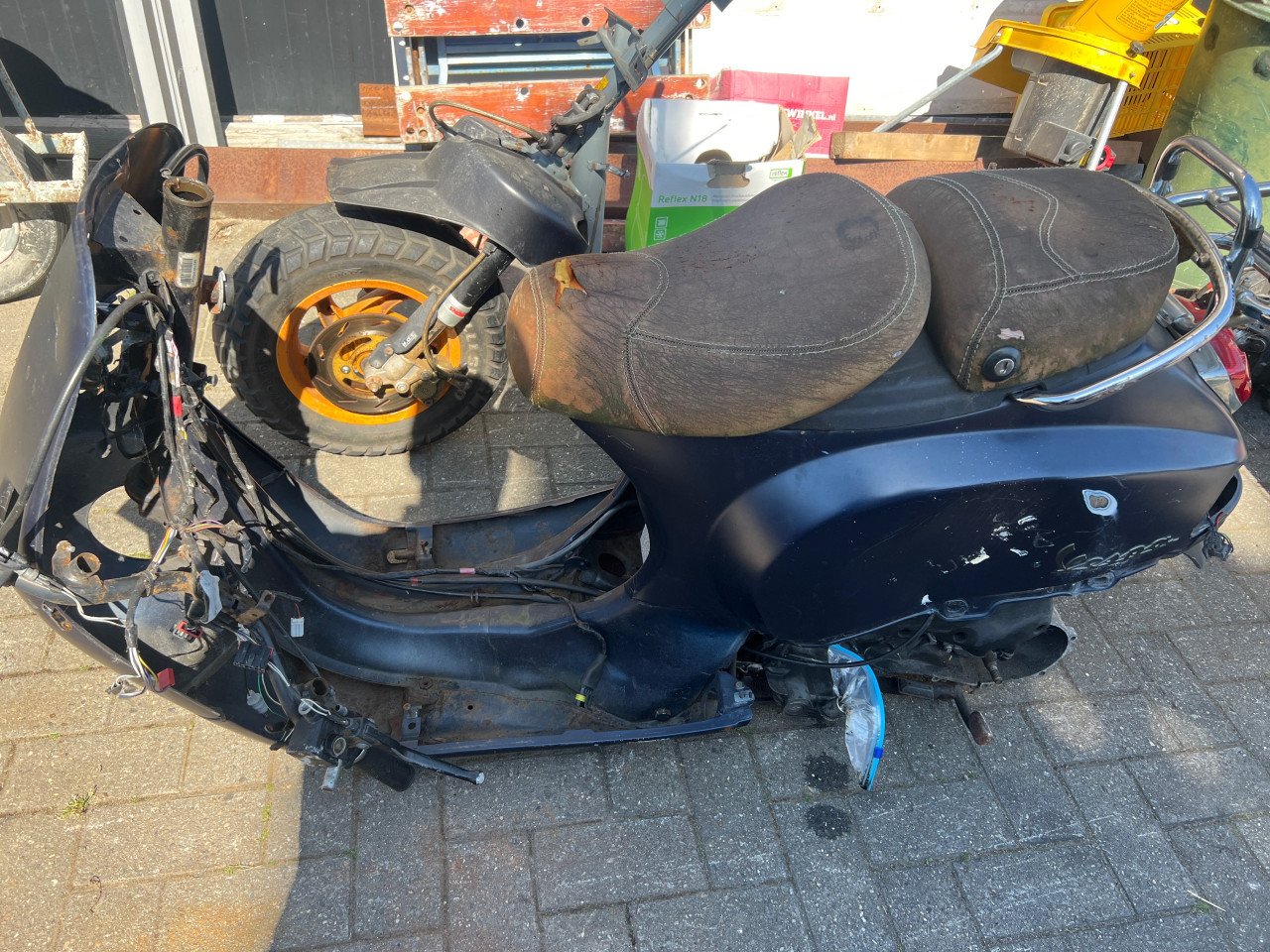 Vespa wrak