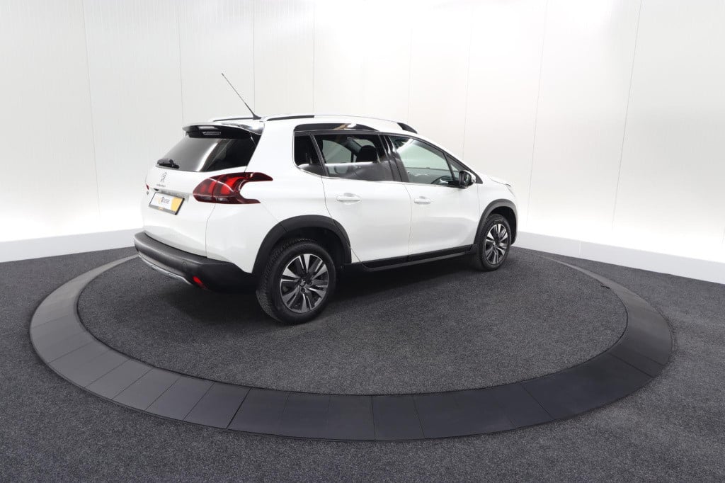 Peugeot 2008 puretech 130 allure | camera | apple carplay | parkeersensoren