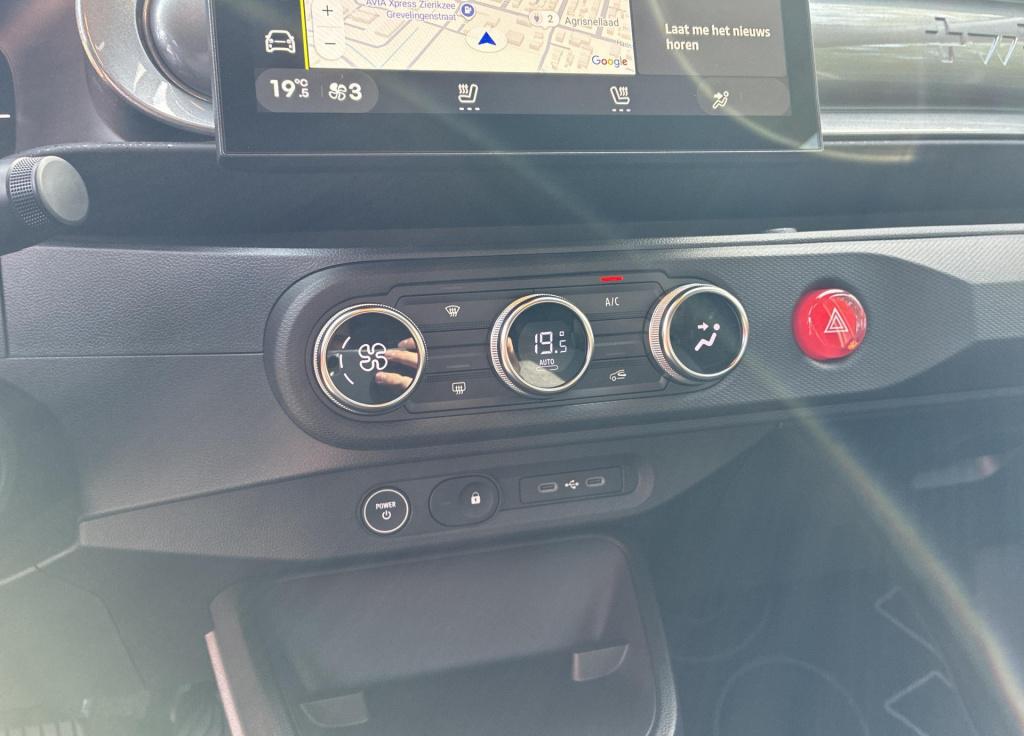 Renault Twingo urban range techno 27.5 kwh - demo