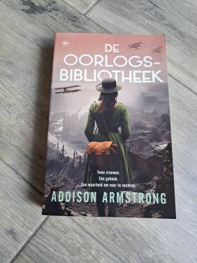 Roman de oorlogsbibliotheek van Addison Armstrong