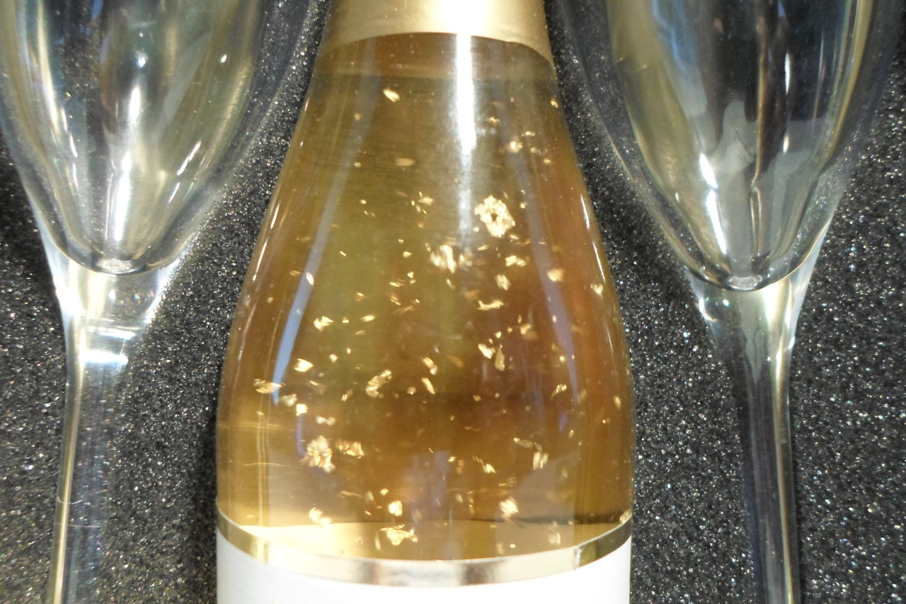 Rudesheimer Gold Dry Joh Babtist Dietrich 22 Karat Gold