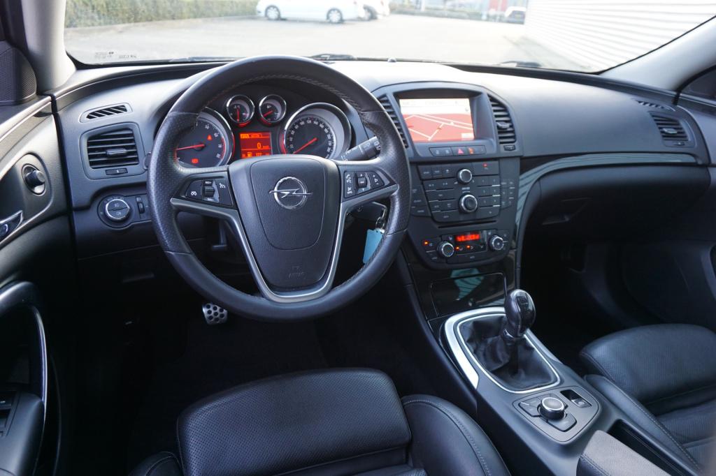 Opel Insignia sports tourer 1.6 t cosmo climate / navi / cruise / leder / p