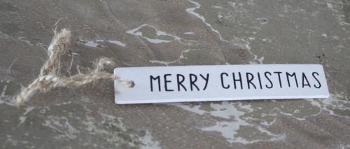 Witte houten hanger met tekst