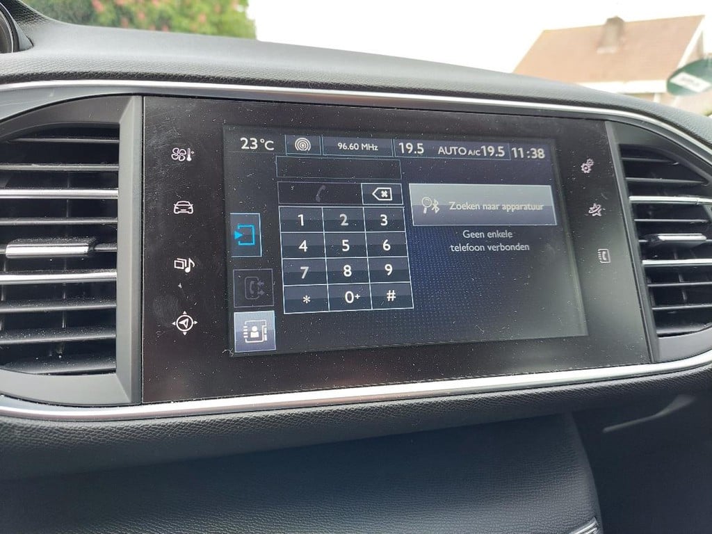 Peugeot 308 1.2 puretech active | navi | park.sens | climate control