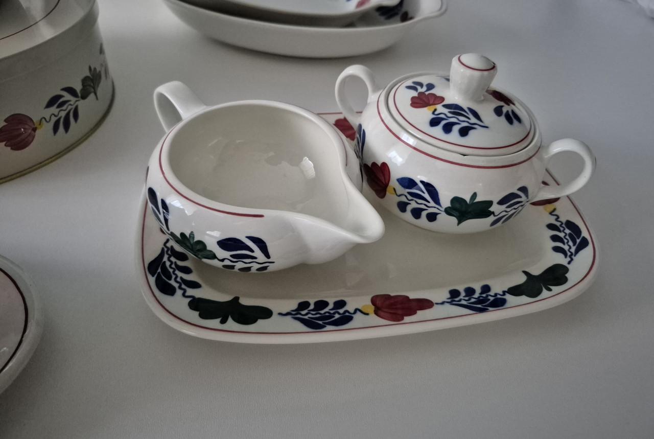 Boerenbont Servies