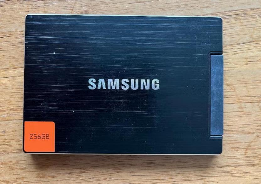 SSD 2.5" SATA 256 GB Samsung