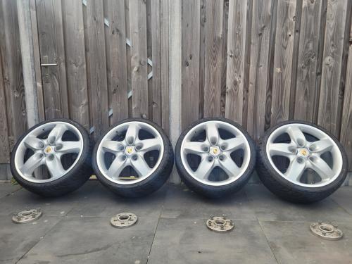 Te koop porsche velgen 18inch