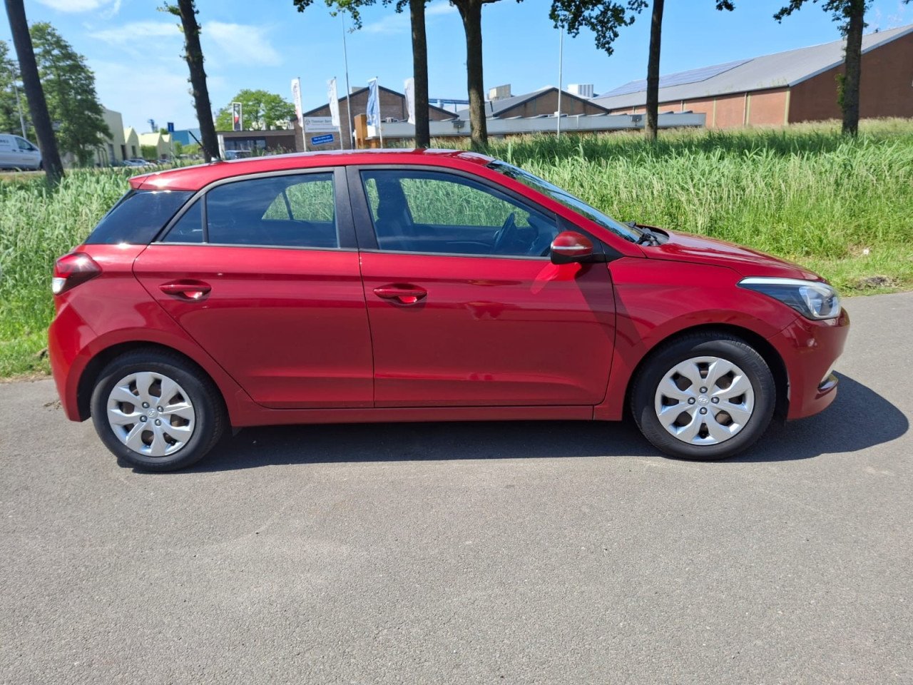 Hyundai i 20 bj 2016  6750 euro