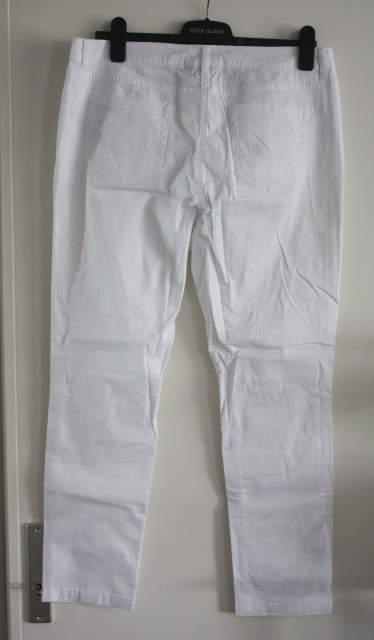 Witte broek maat m