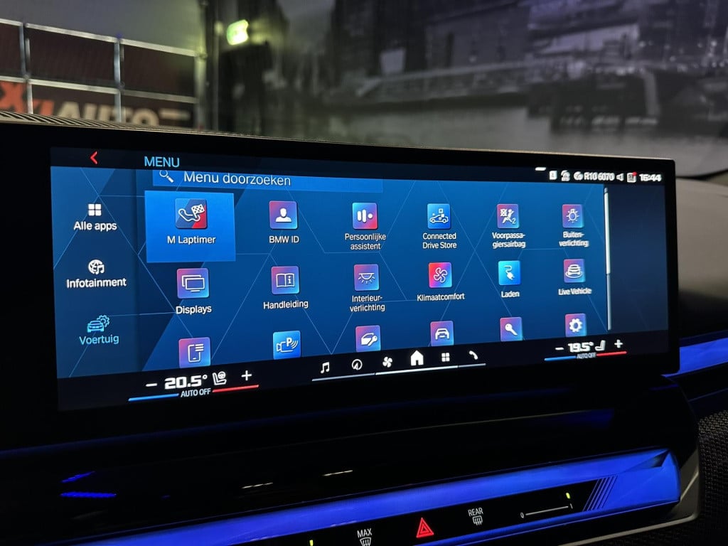 BMW M5 5-serie touring *keramisch*pano*bowers&wilkins*nl*