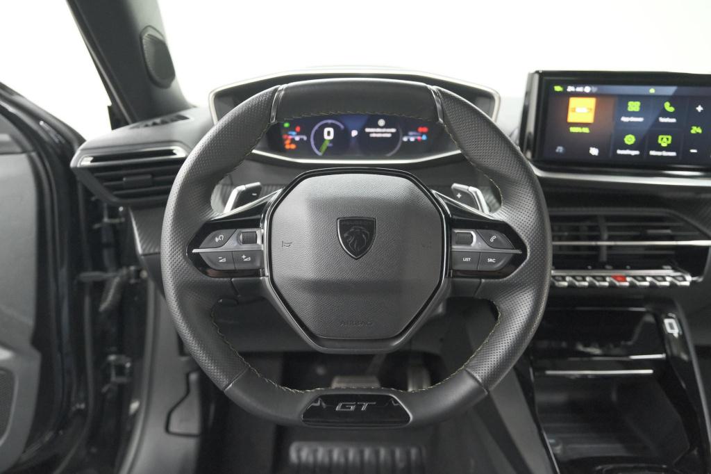 Peugeot 2008 puretech 130 eat8 gt | camera | parkeersensoren | apple carpla